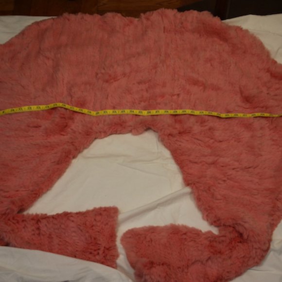 Knitted Rabbit Front-Tie Wrap in Pink. Hand-Knitted O/S - Picture 4 of 7